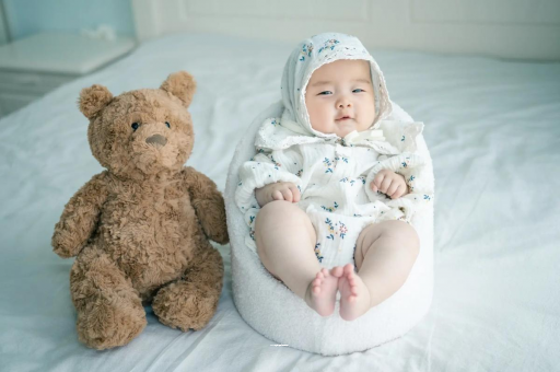 莱阳宝宝吃不饱母乳的症状